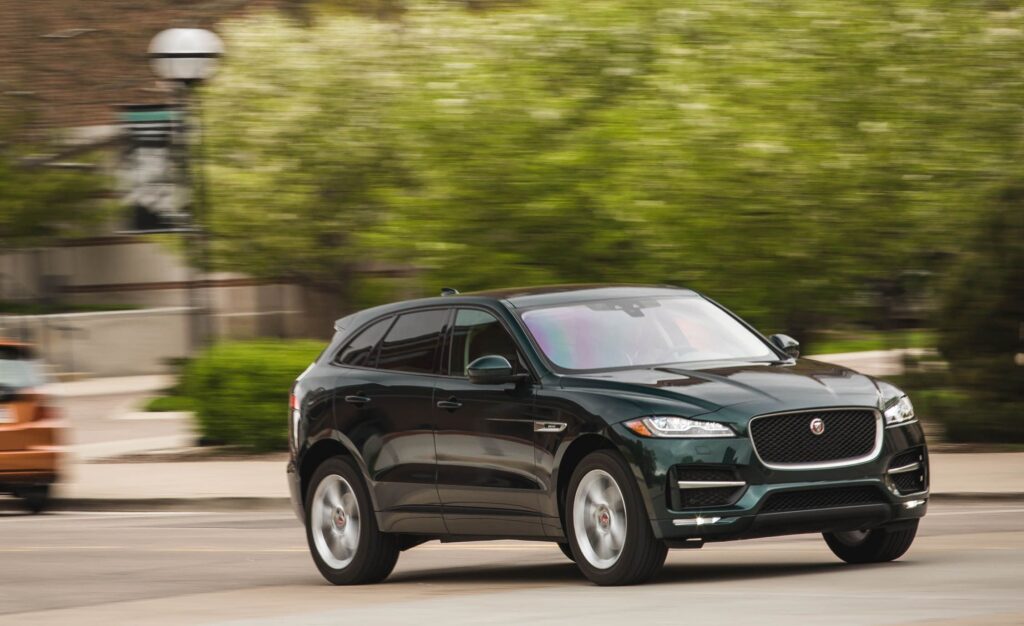 F-Pace 35T Premium Suv Reviews